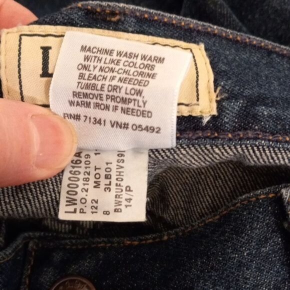 L.L. Bean Size 14P Jeans Womens Classic Curvy Fit 100% Cotton Blue Denim Petite - Picture 11 of 11